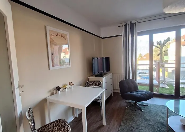 Apartment Le Ptit Charly - Rdc Et Thermes 50m