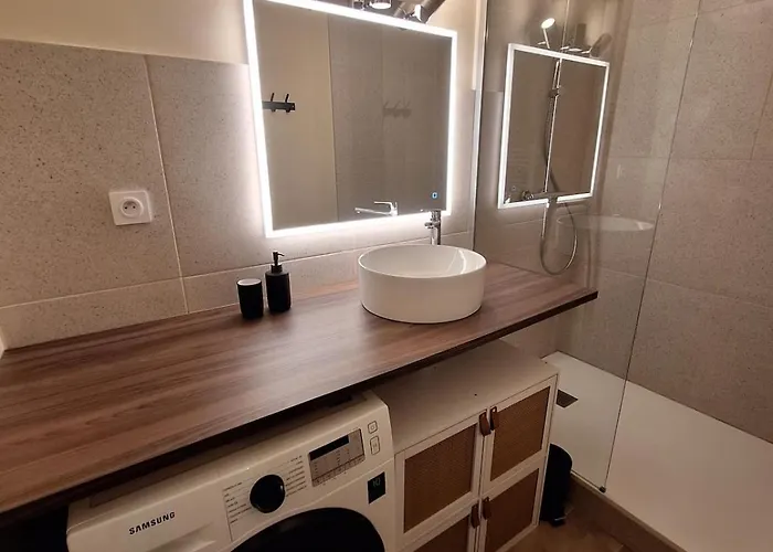 Le Ptit Charly - Rdc Et Thermes 50m *